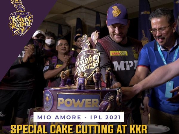 mio-amore-special-cake-cutting-at-kkr-ipl-2021.Click to read full article.