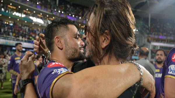 sweetest-post-finale-celebrations-alongside-king-khan.Click to read full article.